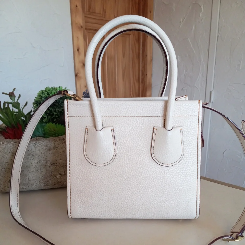 Cashin Carry Tote 22, Chalk Remake from the 1969 Bonnie Cashin design.